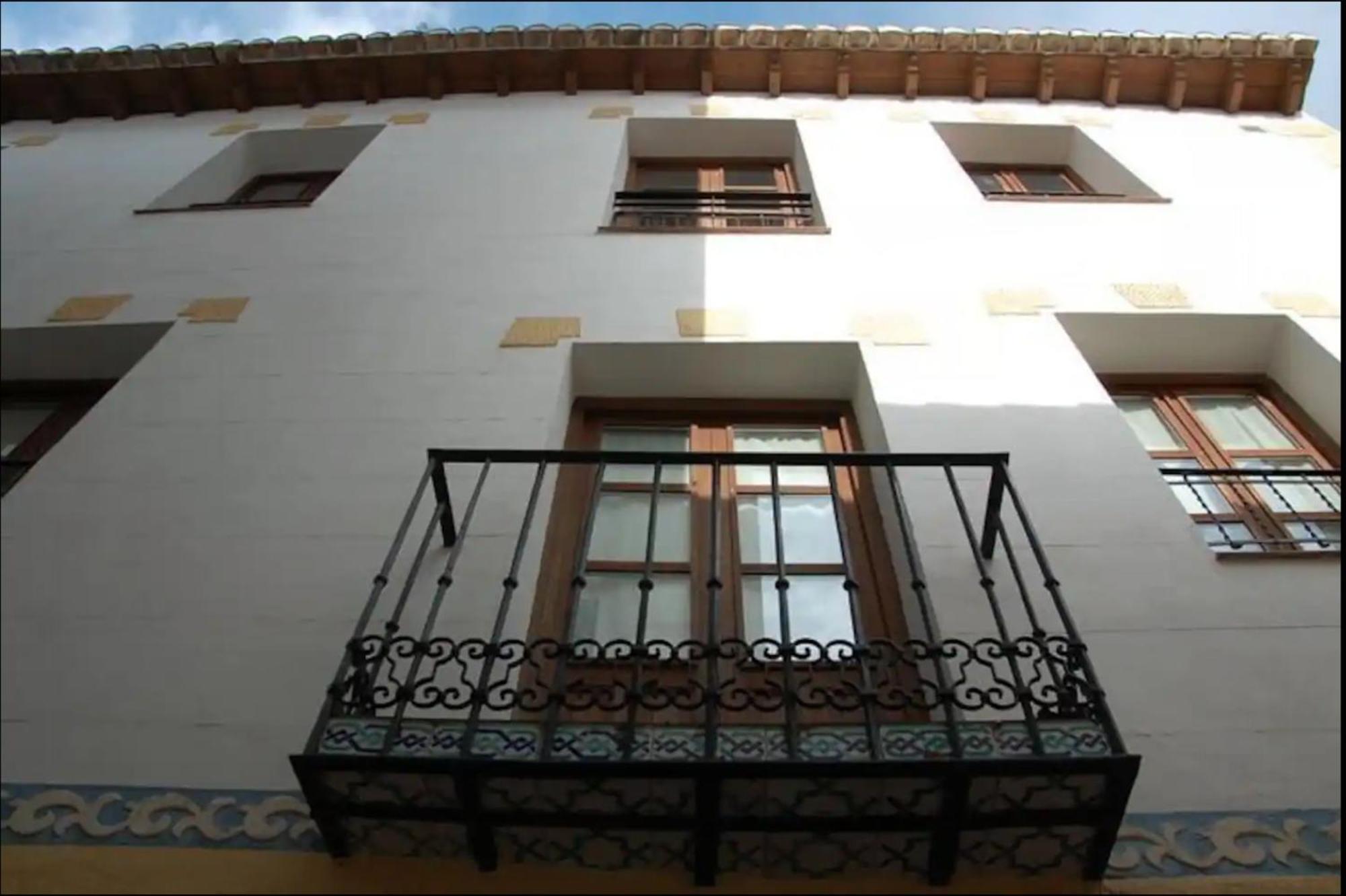Apartamentos Centro Historico A Los Pies De La Alhambra Гранада Экстерьер фото
